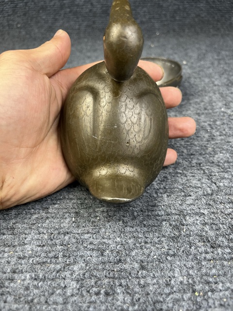古玩雜項(xiàng)鴨型錫制蓋盒真品鑒賞圖