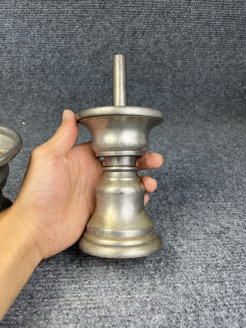 古玩雜項錫制燭臺一對真品鑒賞圖