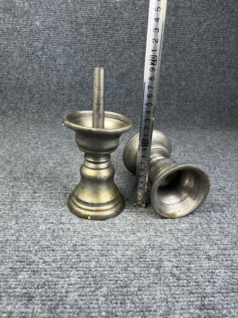 古玩雜項錫制燭臺一對真品鑒賞圖