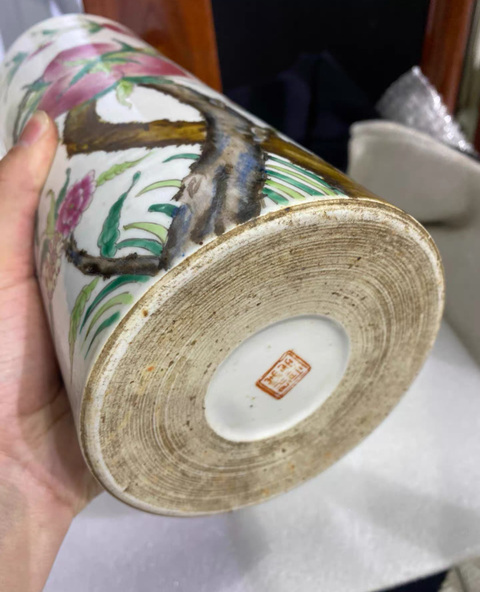 古玩陶瓷晚清粉彩壽桃紋帽筒真品鑒賞圖
