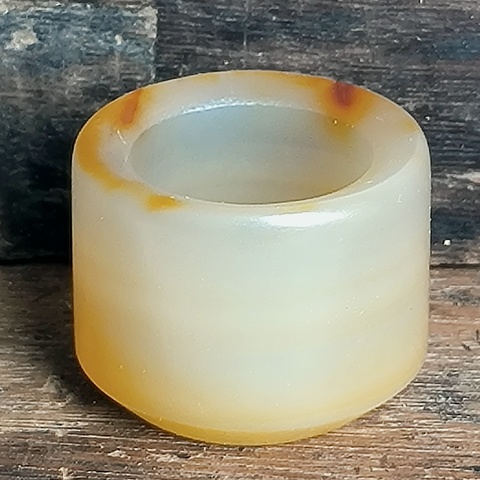 古玩玉器瑪瑙雕“素紋扳指”真品鑒賞圖