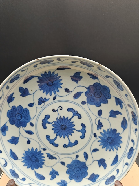 古玩陶瓷青花盤真品鑒賞圖