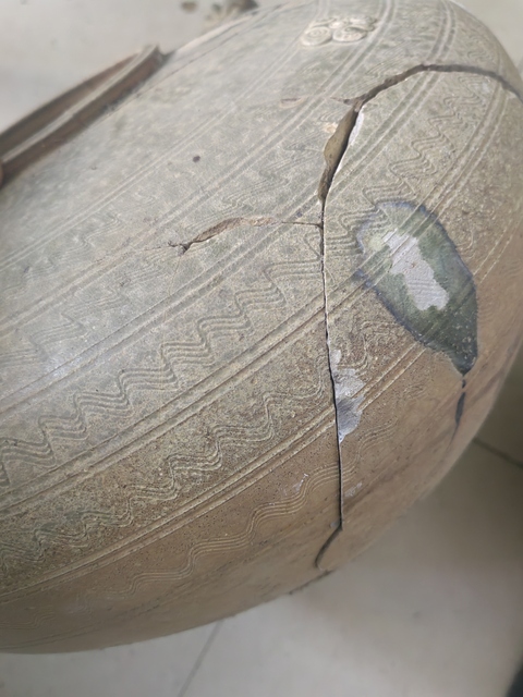 古玩陶瓷青釉瓿真品鑒賞圖