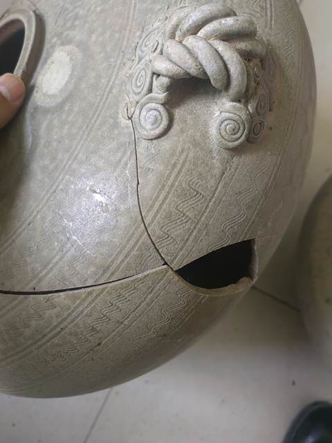 古玩陶瓷青釉瓿真品鑒賞圖