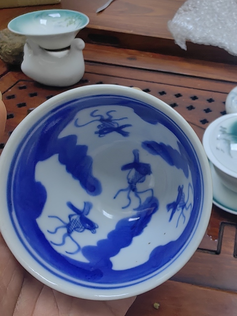古玩陶瓷紫金釉青花杯真品鑒賞圖
