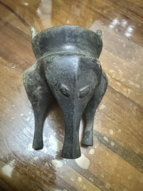 古玩銅器仿古青銅鬲真品鑒賞圖