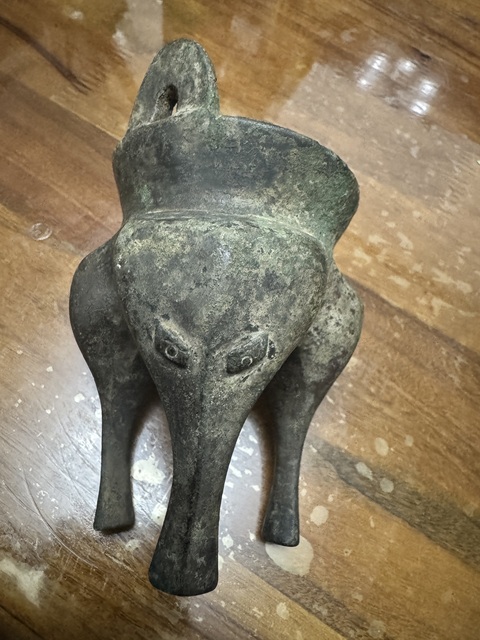 古玩銅器仿古青銅鬲真品鑒賞圖
