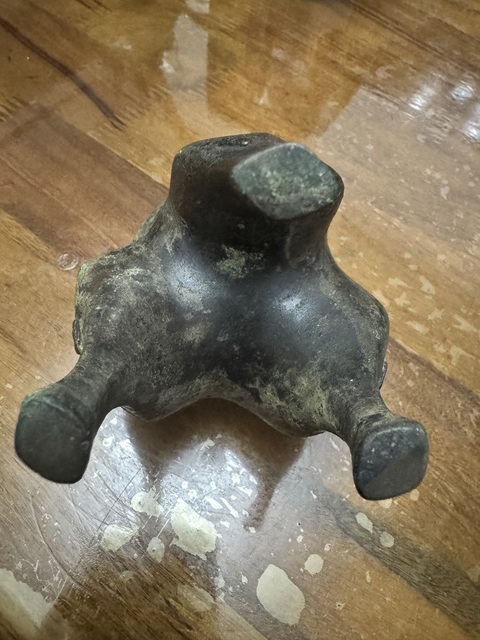 古玩銅器仿古青銅鬲真品鑒賞圖