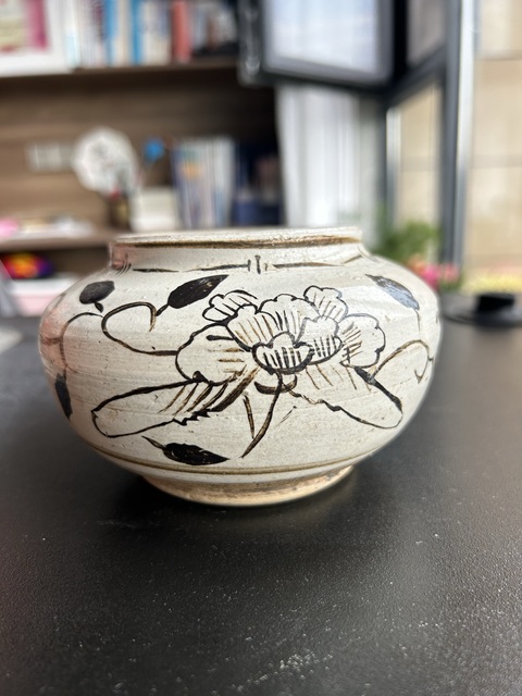 古玩陶瓷元代磁州窯白地黑牡丹唇口罐（精品）拍賣，當前價格3850元