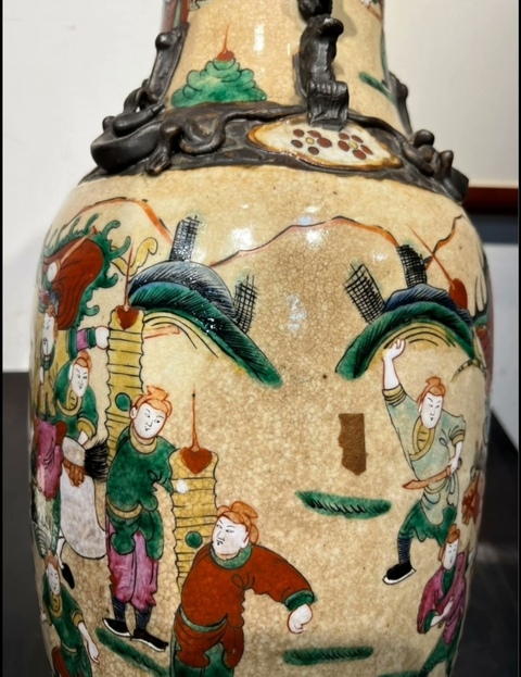 古玩陶瓷哥釉鐵骨泥五彩三英戰(zhàn)呂布獸耳花口瓶真品鑒賞圖