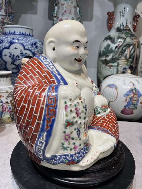 古玩陶瓷粉彩彌勒佛塑像真品鑒賞圖