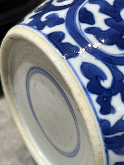 古玩陶瓷晚清青花纏枝蓮紋罐真品鑒賞圖