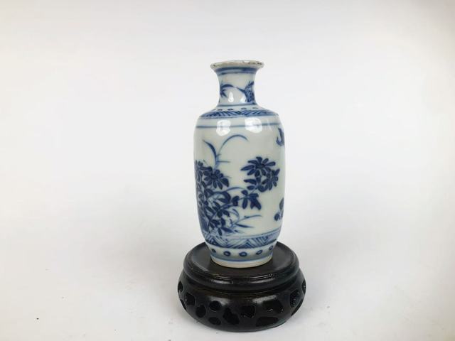 古玩陶瓷清康熙·青花洞石花鳥棒槌瓶真品鑒賞圖