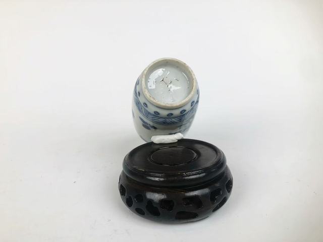 古玩陶瓷清康熙·青花洞石花鳥棒槌瓶真品鑒賞圖
