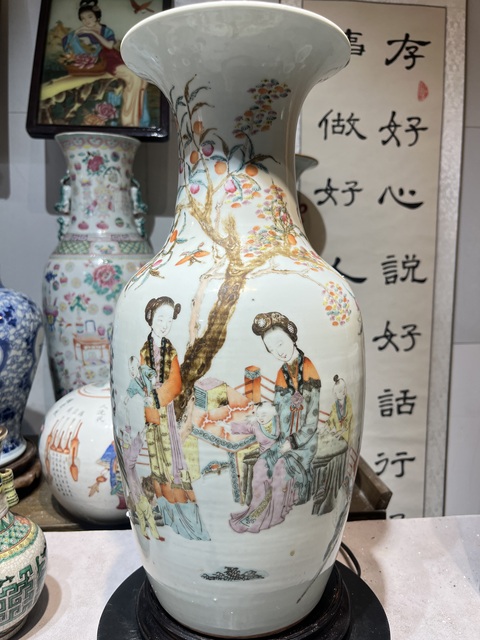 古玩陶瓷晚清粉彩人物仕女瓶真品鑒賞圖
