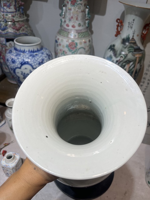古玩陶瓷晚清粉彩人物仕女瓶真品鑒賞圖