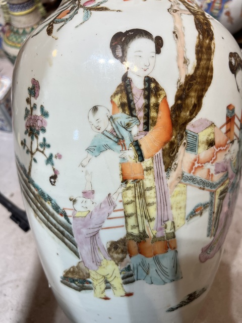 古玩陶瓷晚清粉彩人物仕女瓶真品鑒賞圖