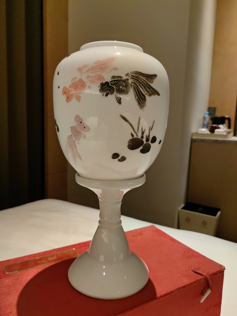 古玩陶瓷窯彩金魚宮燈真品鑒賞圖