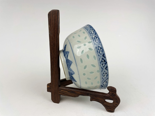 古玩陶瓷清光緒·青花玲瓏碗拍賣(mài),當(dāng)前價(jià)格0元