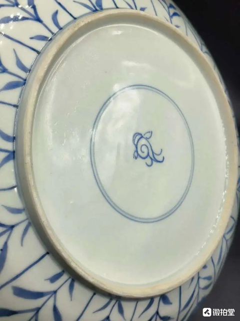 古玩陶瓷青花花卉紋盤真品鑒賞圖