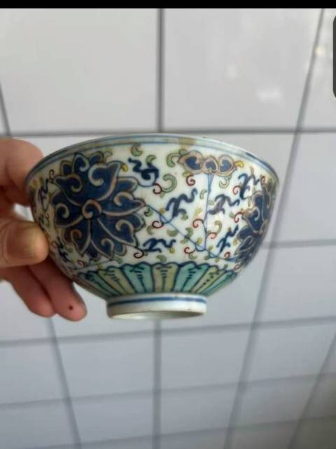 古玩陶瓷斗彩碗真品鑒賞圖