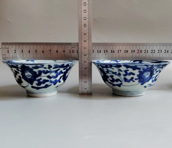 古玩陶瓷青花花卉紋茶碗真品鑒賞圖