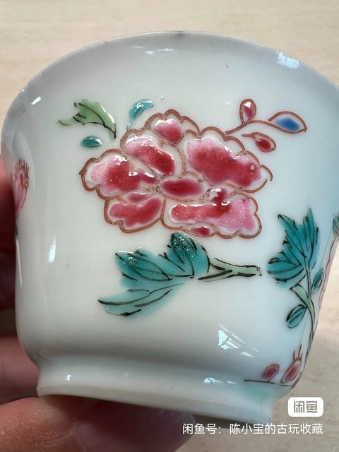古玩陶瓷大雞圖粉彩杯真品鑒賞圖
