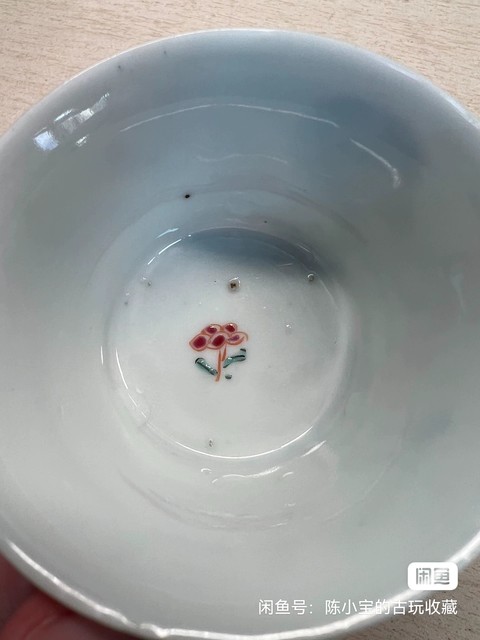 古玩陶瓷大雞圖粉彩杯真品鑒賞圖