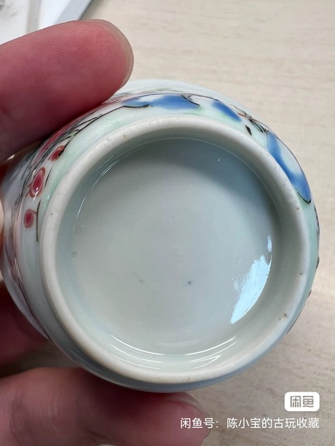 古玩陶瓷大雞圖粉彩杯真品鑒賞圖