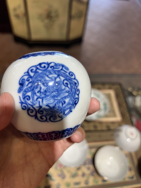 古玩陶瓷團龍紋青花水盂真品鑒賞圖