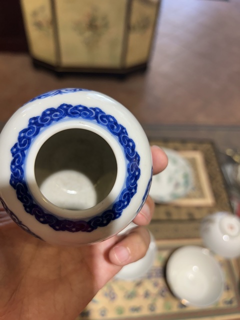 古玩陶瓷團龍紋青花水盂真品鑒賞圖