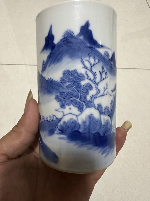 古玩陶瓷青花山水人物紋筆筒真品鑒賞圖