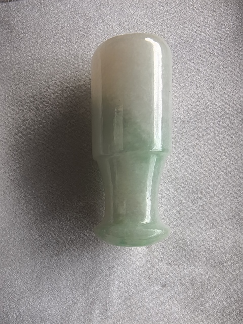 古玩玉器翡翠煙嘴真品鑒賞圖
