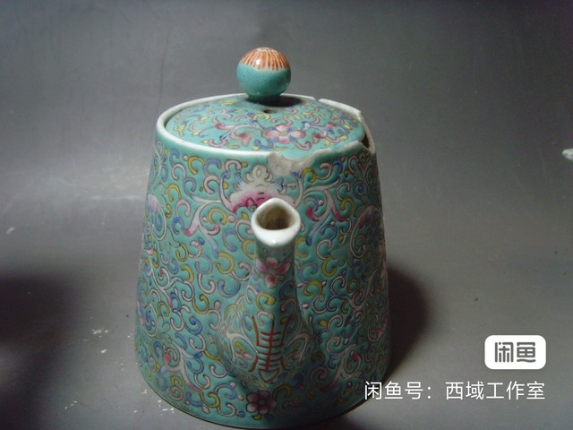 古玩陶瓷民國(guó)松石綠地寶相花壺拍賣(mài)，當(dāng)前價(jià)格288元