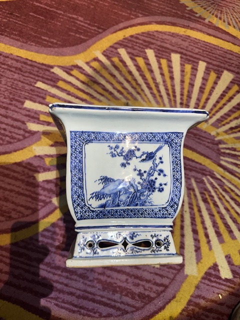 古玩陶瓷青花山水人物長方花盆真品鑒賞圖