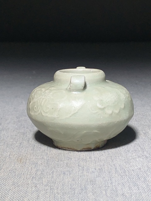 古玩陶瓷龍泉窯青釉印花雙系水盂真品鑒賞圖