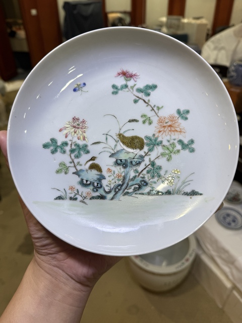 古玩陶瓷安居樂業(yè)粉彩盤真品鑒賞圖