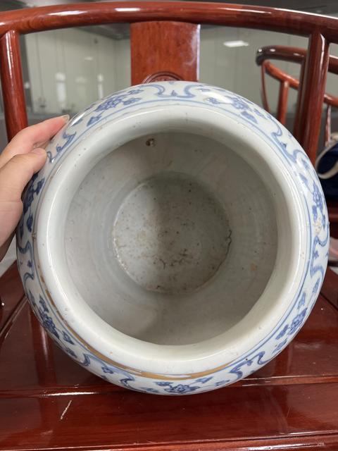 古玩陶瓷明中·青花纏枝花卉紋蓋罐  真品鑒賞圖