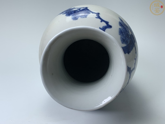 古玩陶瓷人物紋青花瓶真品鑒賞圖