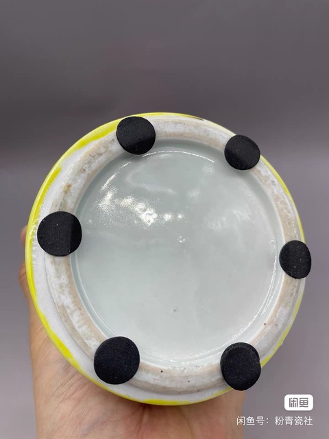 古玩陶瓷清末民初 粉彩開光人物故事紋雞腿瓶拍賣,當前價格7777元