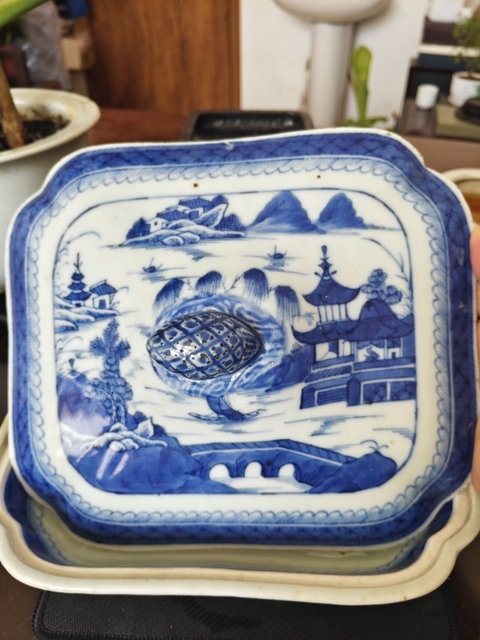 古玩陶瓷清乾隆青花亭臺樓閣風景紋蓋鍋拍賣,當前價格1388元