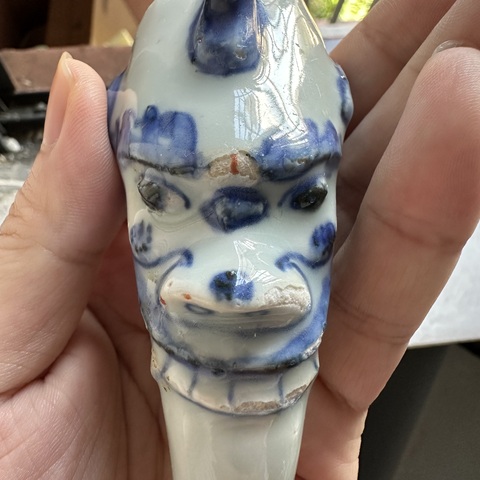 古玩陶瓷青花瓷龍首標本真品鑒賞圖