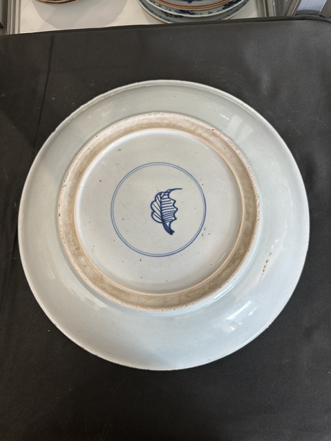 古玩陶瓷清康熙五彩蝶戀花紋盤真品鑒賞圖