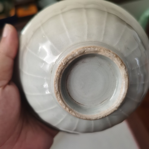 古玩陶瓷冬青釉茶碗真品鑒賞圖