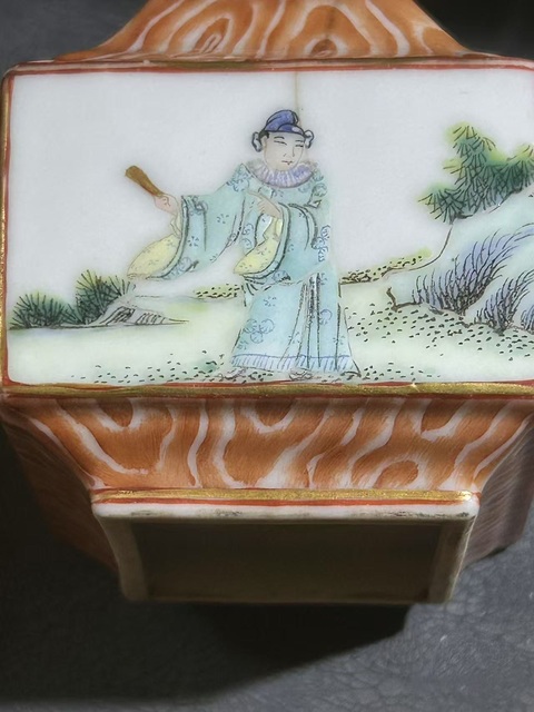古玩陶瓷方瓶真品鑒賞圖