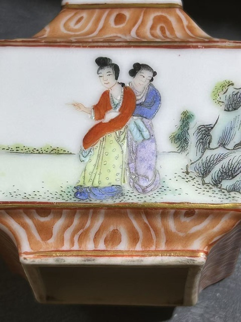 古玩陶瓷方瓶真品鑒賞圖