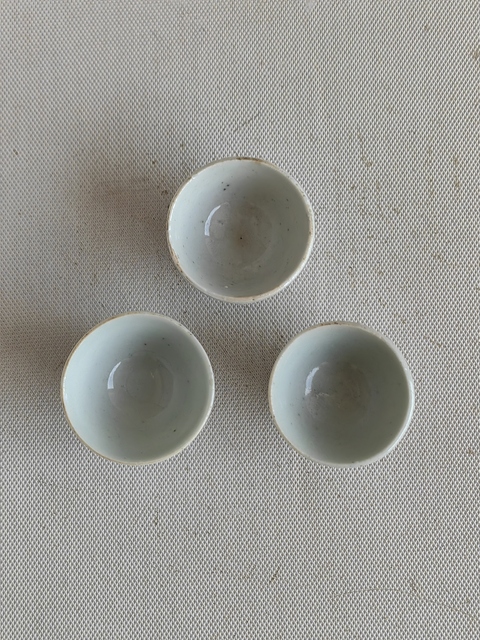 古玩陶瓷冬青釉茶杯真品鑒賞圖