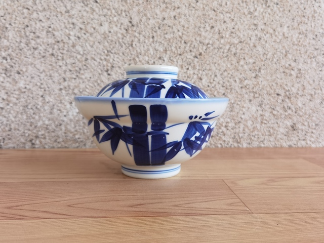 古玩陶瓷竹紋青花蓋碗拍賣，當前價格298元