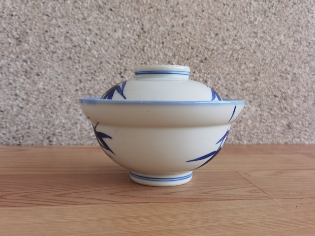 古玩陶瓷竹紋青花蓋碗拍賣，當前價格298元