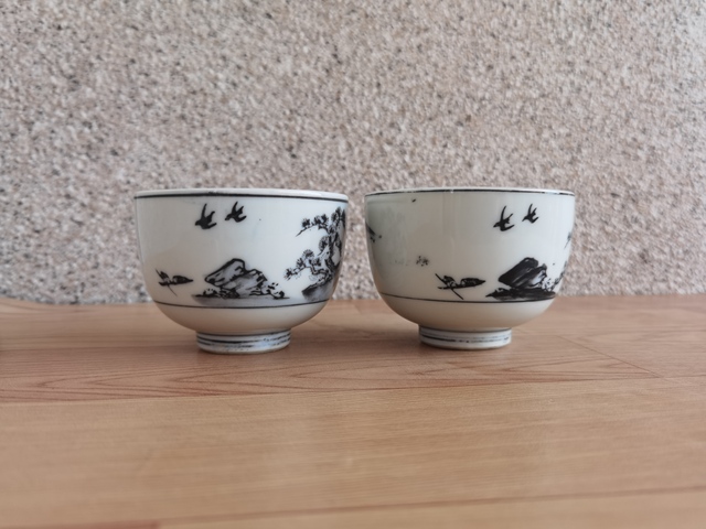 古玩陶瓷松樹青花杯拍賣，當(dāng)前價(jià)格168元